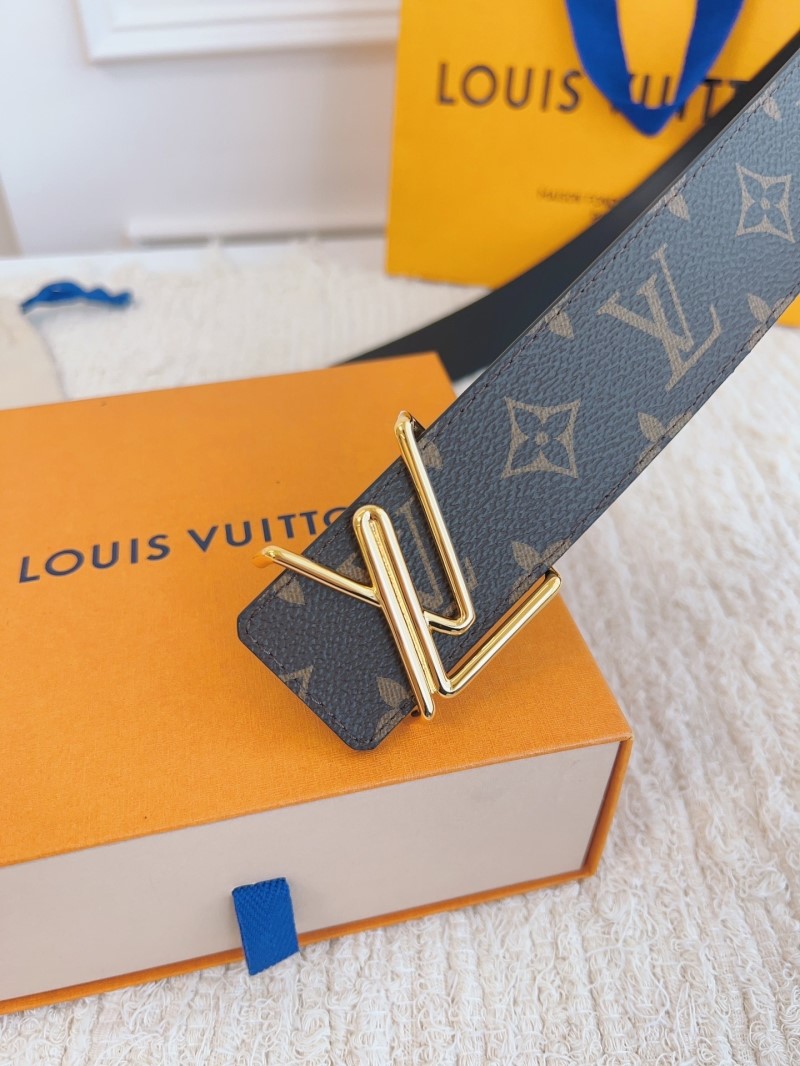 l0vis Vvtt0n belts